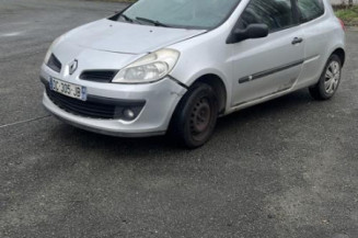 Bras essuie glace avant gauche RENAULT CLIO 3