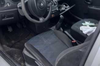 Amortisseur avant droit RENAULT CLIO 3