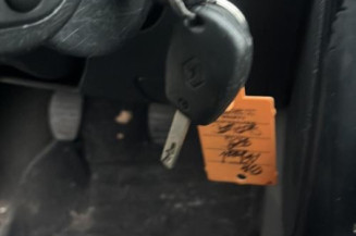 Amortisseur avant droit RENAULT CLIO 3