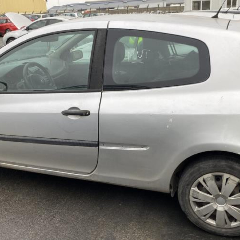 Amortisseur avant droit RENAULT CLIO 3 Photo n°18