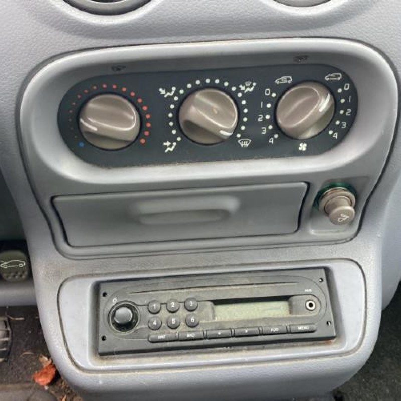Pedale d'embrayage RENAULT TWINGO 1 Photo n°18
