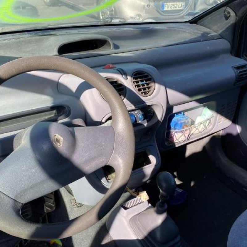 Porte avant droit RENAULT TWINGO 1 Photo n°18