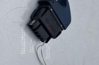 Interrupteur de leve vitre avant droit RENAULT TWINGO 1
