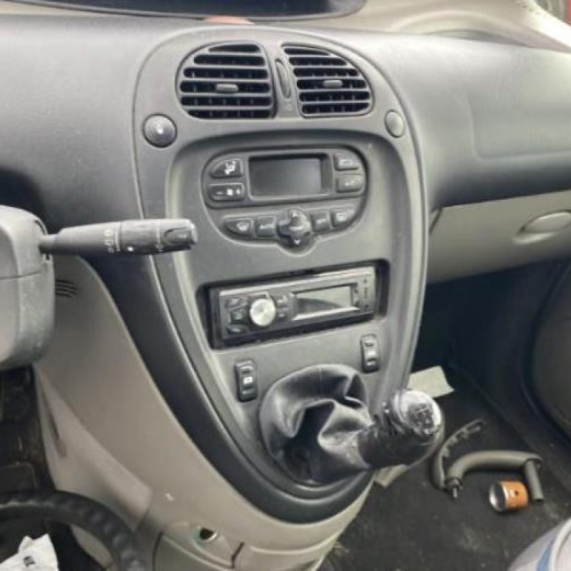 Feu arriere principal gauche (feux) CITROEN XSARA PICASSO Photo n°2