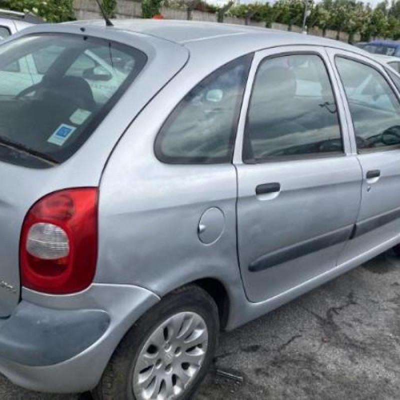 Feu arriere principal gauche (feux) CITROEN XSARA PICASSO Photo n°10
