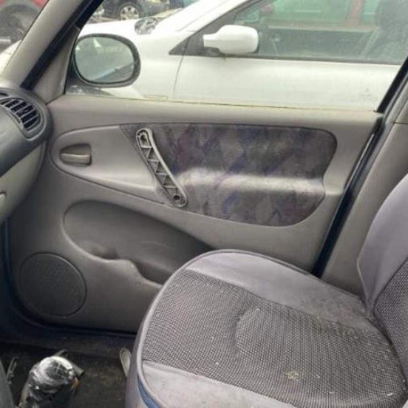 Feu arriere principal gauche (feux) CITROEN XSARA PICASSO Photo n°15
