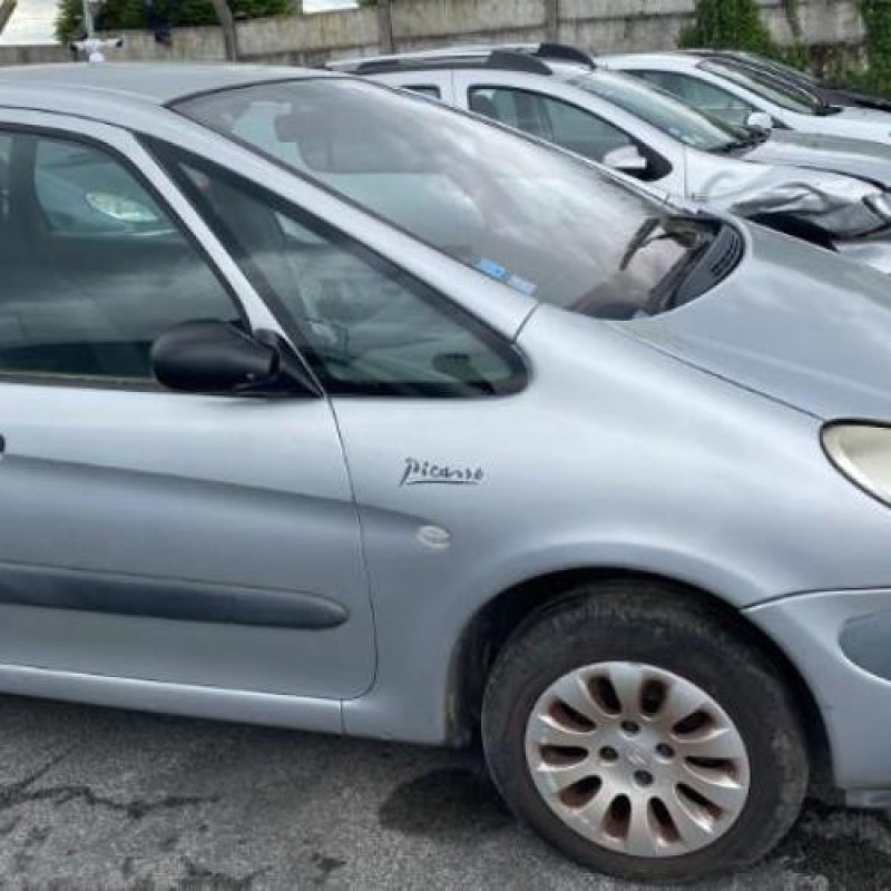 Feu arriere principal gauche (feux) CITROEN XSARA PICASSO Photo n°16