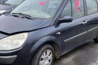 Feu arriere stop central RENAULT SCENIC 2