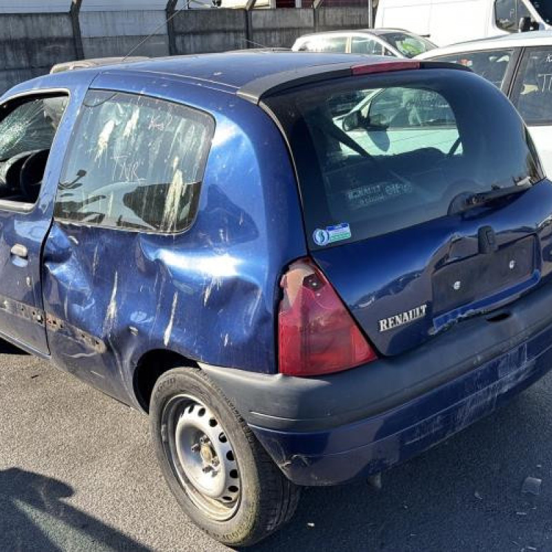 Bras essuie glace arriere RENAULT CLIO 2 Photo n°10