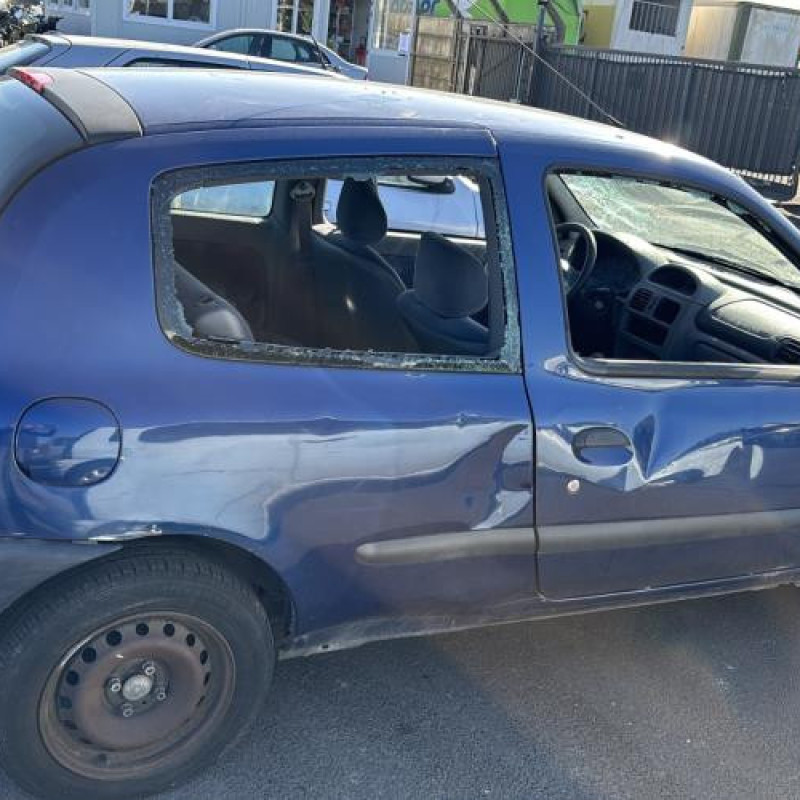 Bras essuie glace arriere RENAULT CLIO 2 Photo n°13