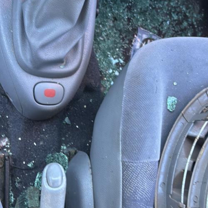 Bras essuie glace arriere RENAULT CLIO 2 Photo n°19