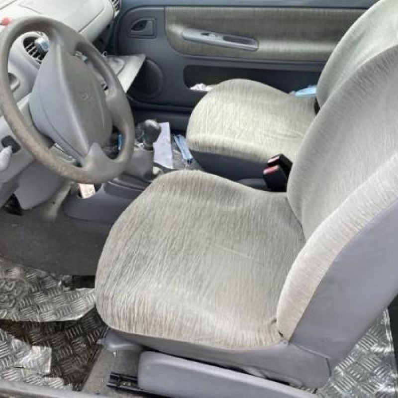 Bras essuie glace arriere RENAULT TWINGO 1 Photo n°19