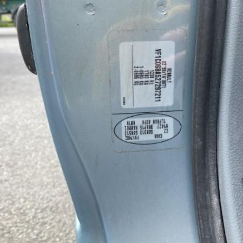 Poignee porte avant gauche RENAULT TWINGO 1 Photo n°19