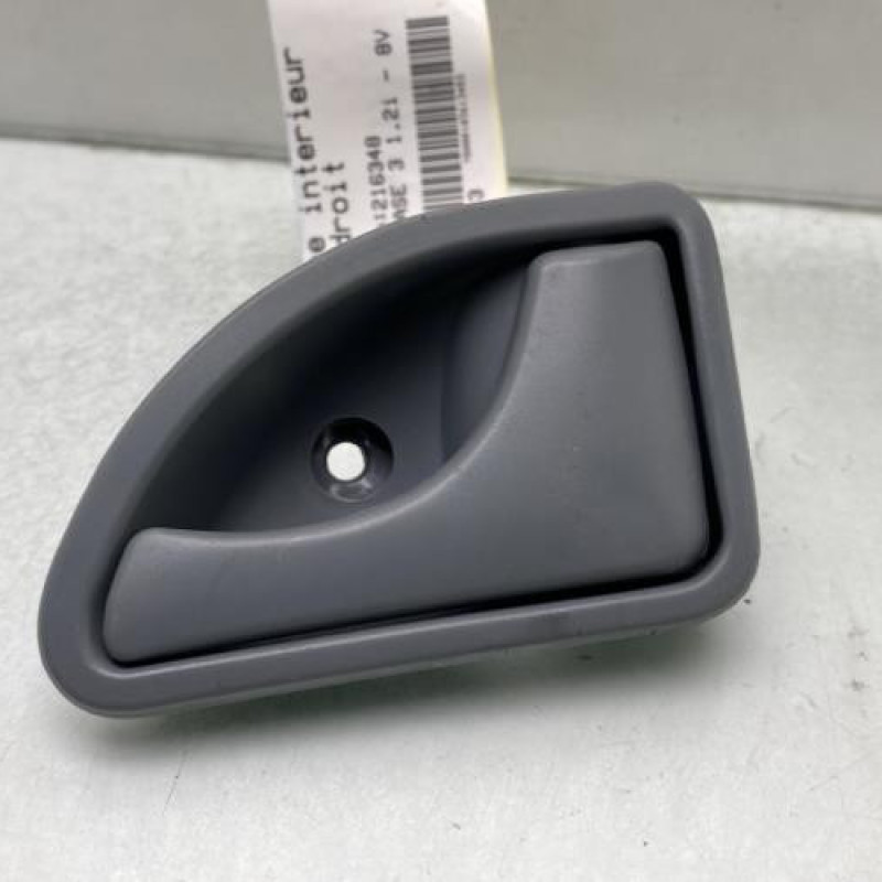 Poignee interieur avant droit RENAULT TWINGO 1 Photo n°1