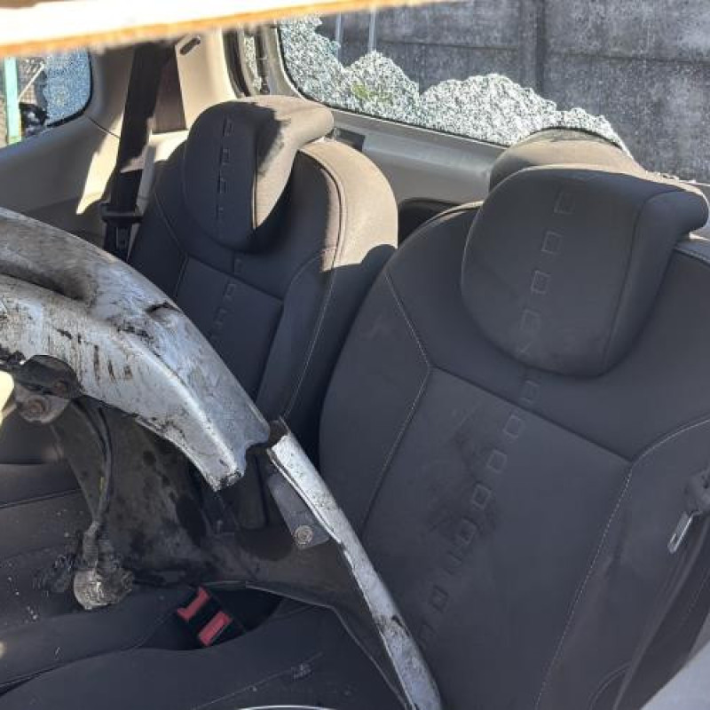 Vase de lave glace RENAULT TWINGO 2 Photo n°8