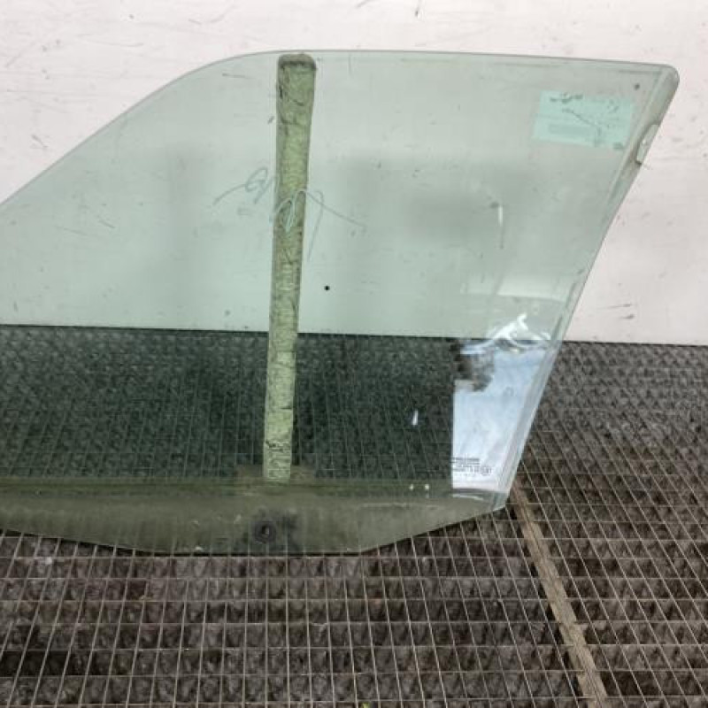 Vitre avant droit CITROEN SAXO Photo n°7