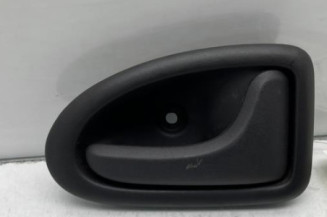 Poignee interieur arriere droit RENAULT CLIO 2 CAMPUS Photo n°1