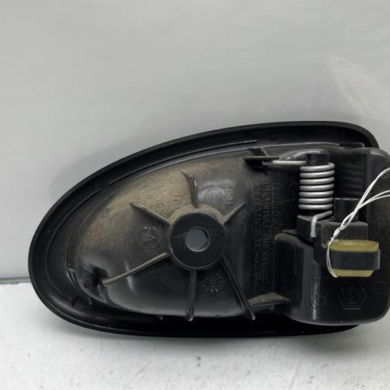 Poignee interieur arriere gauche RENAULT CLIO 2 CAMPUS Photo n°2
