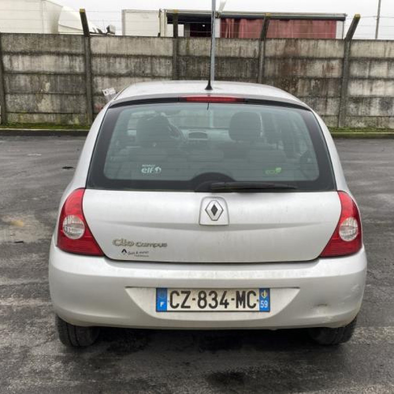 Pedale d'embrayage RENAULT CLIO 2 CAMPUS Photo n°8