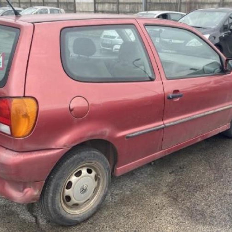 Feu arriere principal droit (feux) VOLKSWAGEN POLO 3 Photo n°6