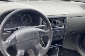 Optique avant secondaire gauche (feux)(clignotant) VOLKSWAGEN POLO 3