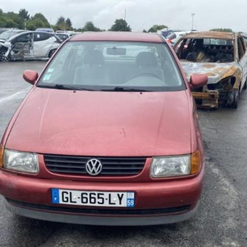 Optique avant secondaire gauche (feux)(clignotant) VOLKSWAGEN POLO 3 Photo n°18