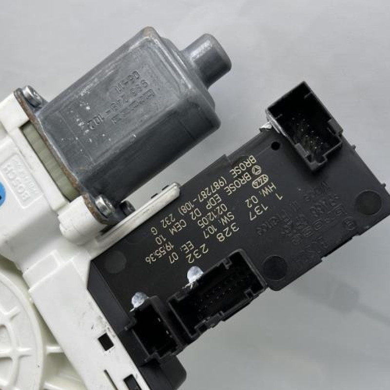Leve vitre electrique avant gauche CITROEN C6 Photo n°7