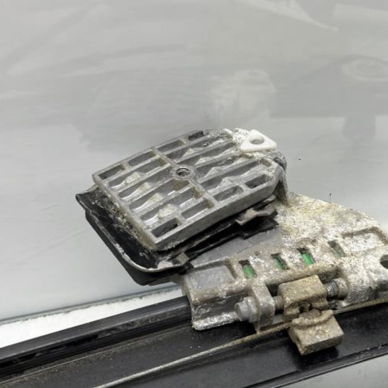 Leve vitre electrique avant gauche CITROEN C6 Photo n°10