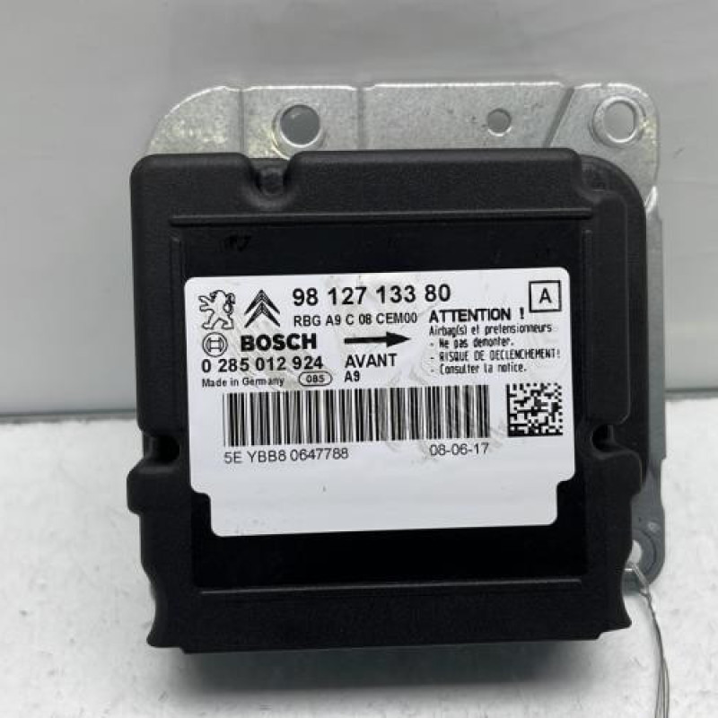 Boitier air bag PEUGEOT 208 1 Photo n°2