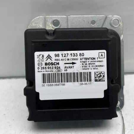 Boitier air bag PEUGEOT 208 1
