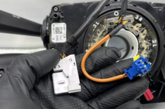 Com (Bloc Contacteur Tournant+Commodo Essuie Glace+Commodo Phare) PEUGEOT 208 1