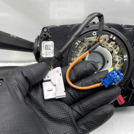 Com (Bloc Contacteur Tournant+Commodo Essuie Glace+Commodo Phare) PEUGEOT 208 1
