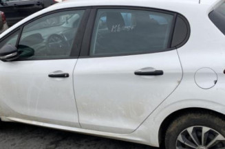 Maitre cylindre (freinage) PEUGEOT 208 1
