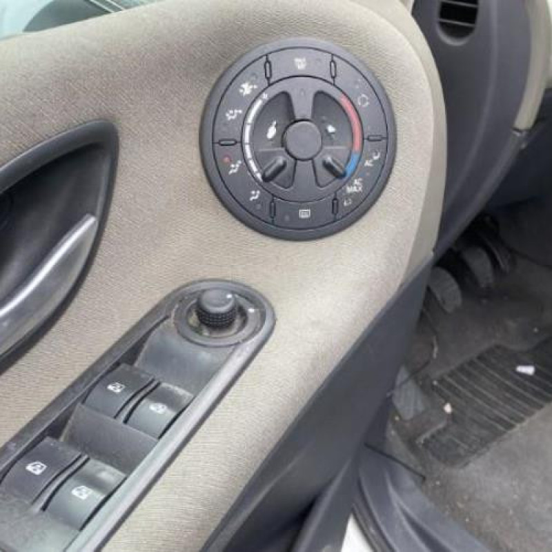 Bouton de warning RENAULT ESPACE 4 Photo n°13
