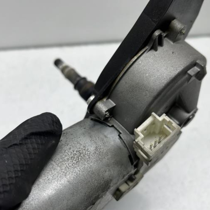 Moteur essuie glace arriere RENAULT CLIO 2 Photo n°5