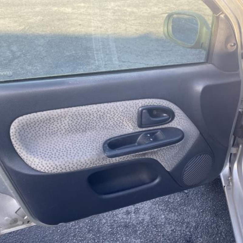 Pedale d'embrayage RENAULT CLIO 2 Photo n°14