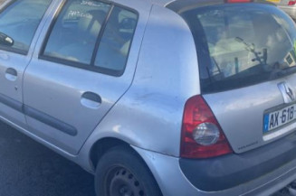 Pivot de moyeu avant gauche RENAULT CLIO 2