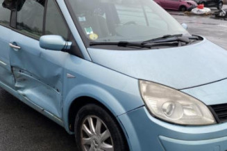 Feu arriere stop central RENAULT GRAND SCENIC 2
