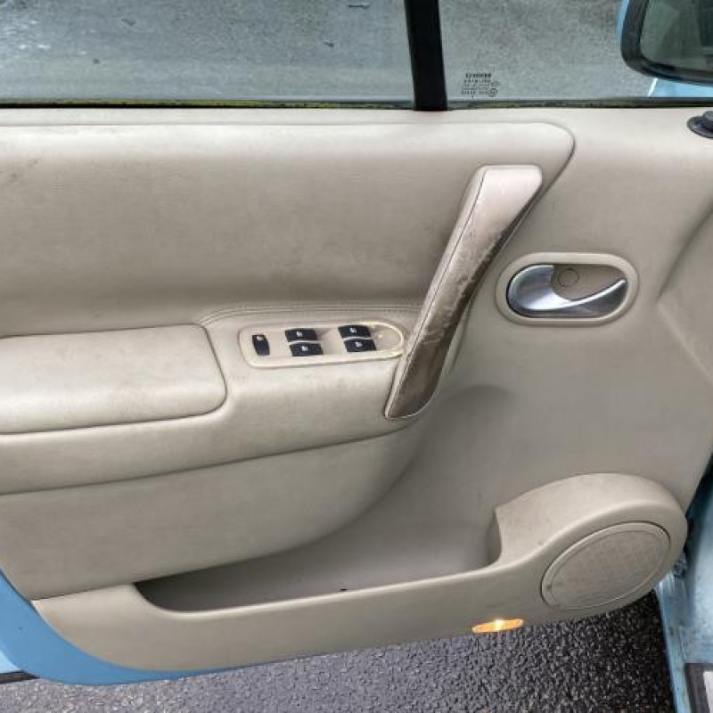 Feu arriere stop central RENAULT GRAND SCENIC 2 Photo n°13