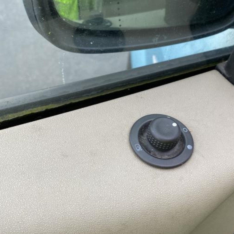 Feu arriere stop central RENAULT GRAND SCENIC 2 Photo n°15