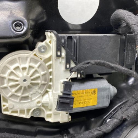 Leve vitre electrique avant gauche VOLKSWAGEN GOLF 4