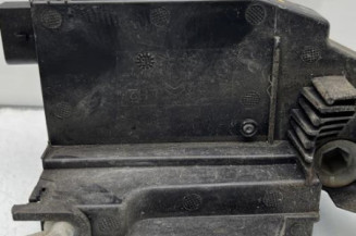 Serrure avant gauche PEUGEOT 308 2