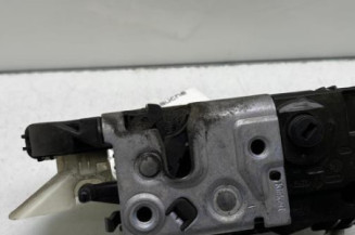 Serrure avant gauche PEUGEOT 208 1