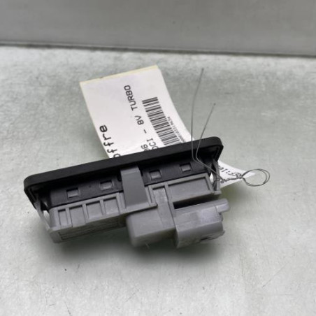 Bouton de coffre RENAULT CLIO 5