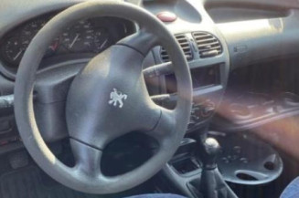 Vitre avant droit PEUGEOT 206