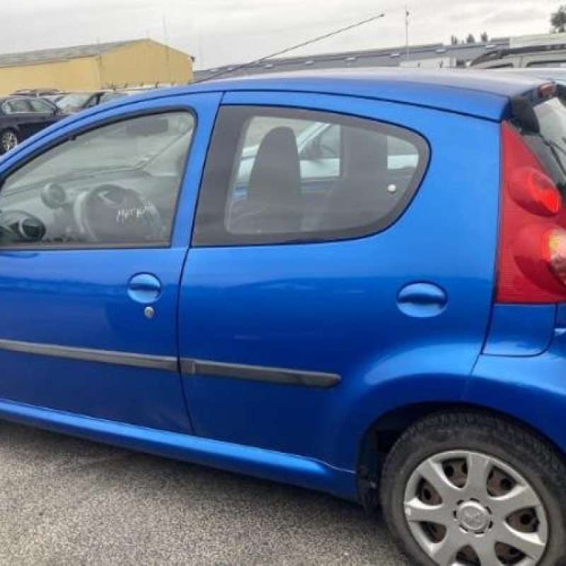 Retroviseur droit PEUGEOT 107 Photo n°20