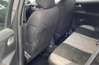 Pretensionneur de ceinture avant droit PEUGEOT 207