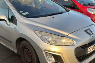 Feu arriere stop central PEUGEOT 308 1