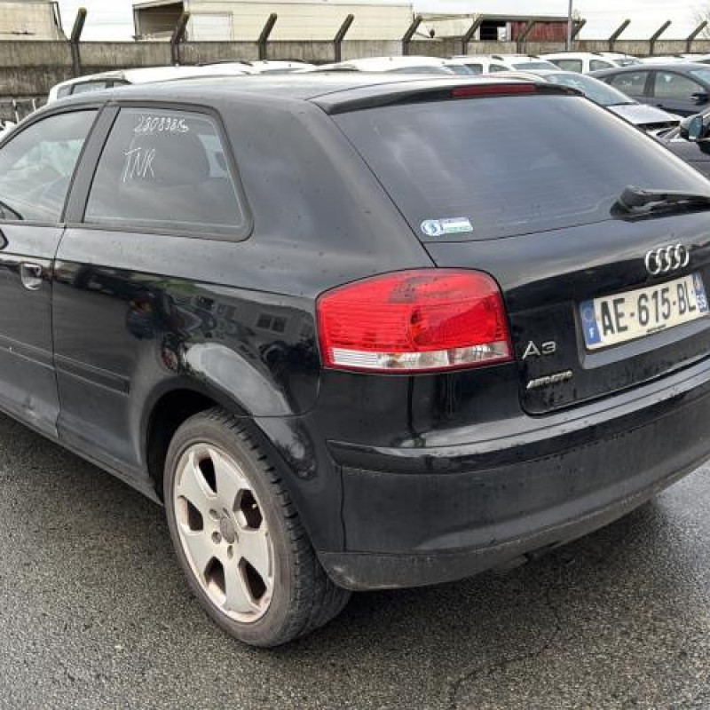 Serrure avant gauche AUDI A3 2 Photo n°8