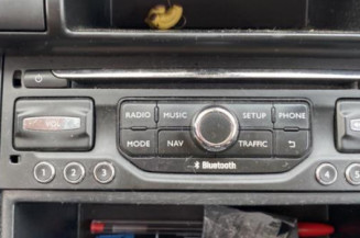 Vitre avant droit PEUGEOT 3008 1
